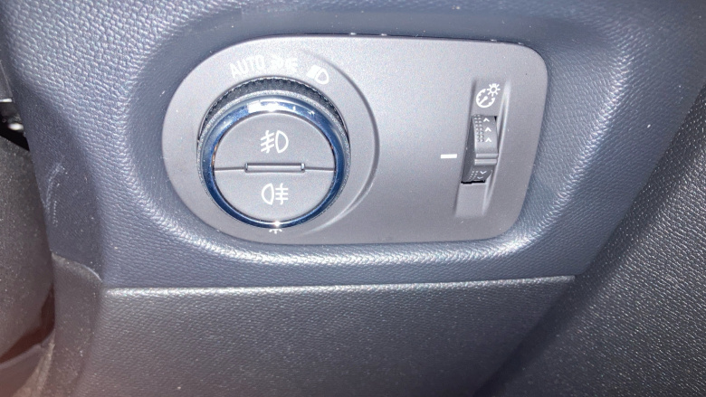 Vauxhall Mokka 100kW Ultimate 50kWh 5dr Auto Electric Hatchback